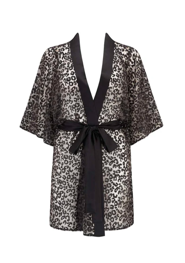 Kittie Black Robe