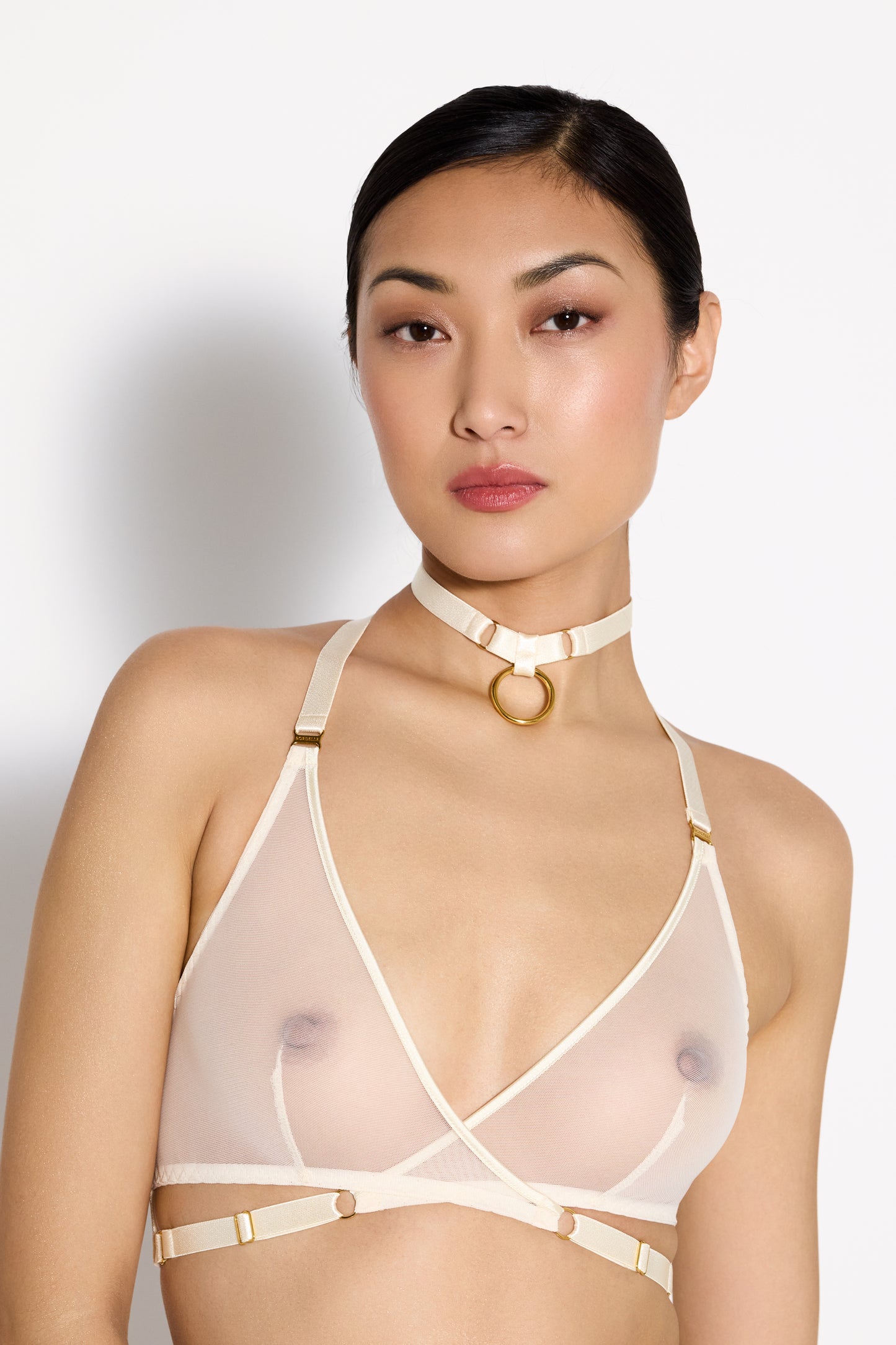 Signature Cream Ring Collar