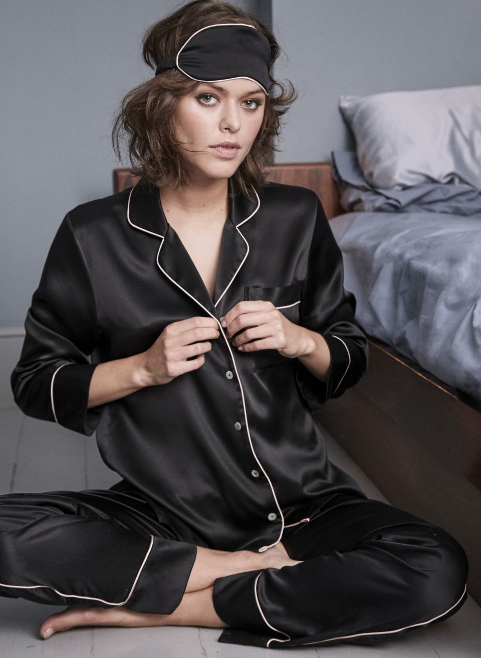 Signature Silk Black Pyjama